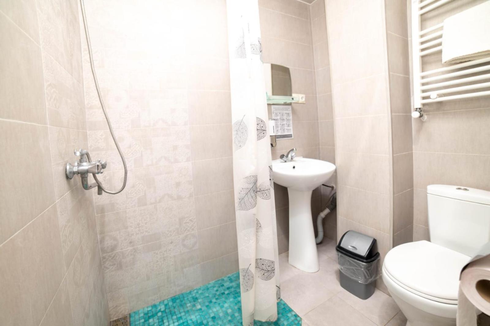 Guest House Kavkasioni 33 텔라비 외부 사진