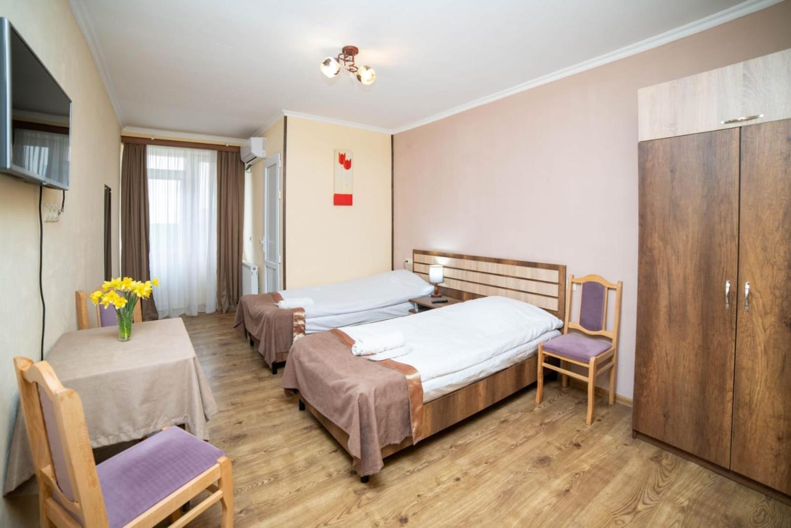 Guest House Kavkasioni 33 텔라비 외부 사진