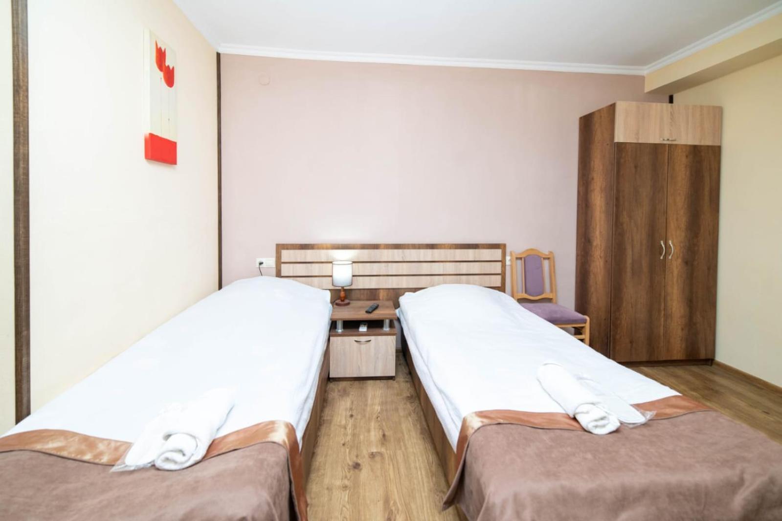 Guest House Kavkasioni 33 텔라비 외부 사진